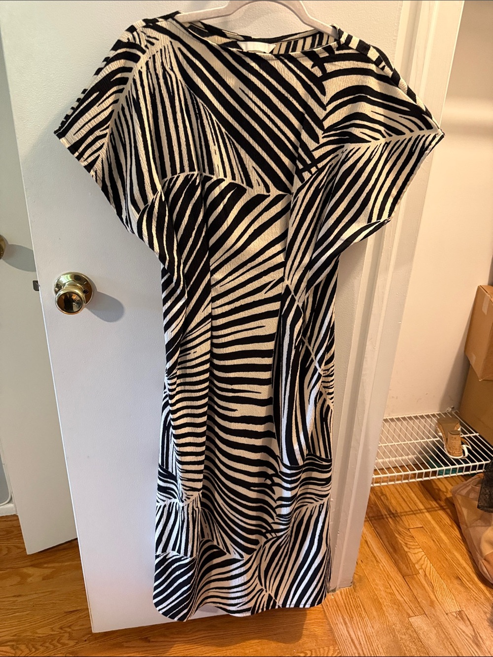 H&MBlack & White Zebra Print Women’s Dress